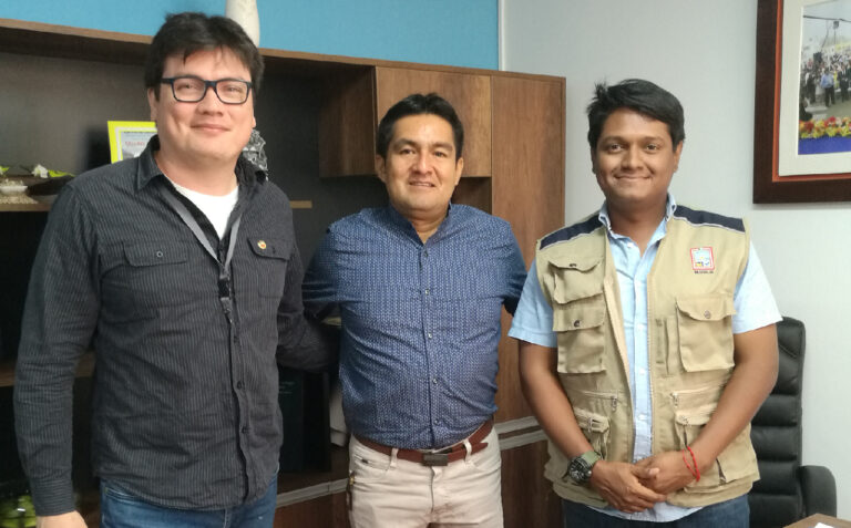 001_Mesa de trabajo 1