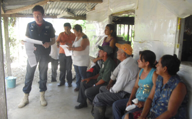 008_Mesa de trabajo 1