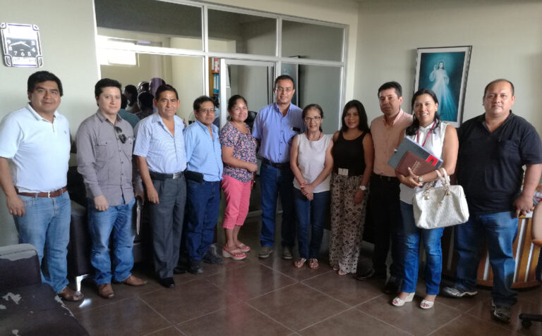 011_Mesa de trabajo 1