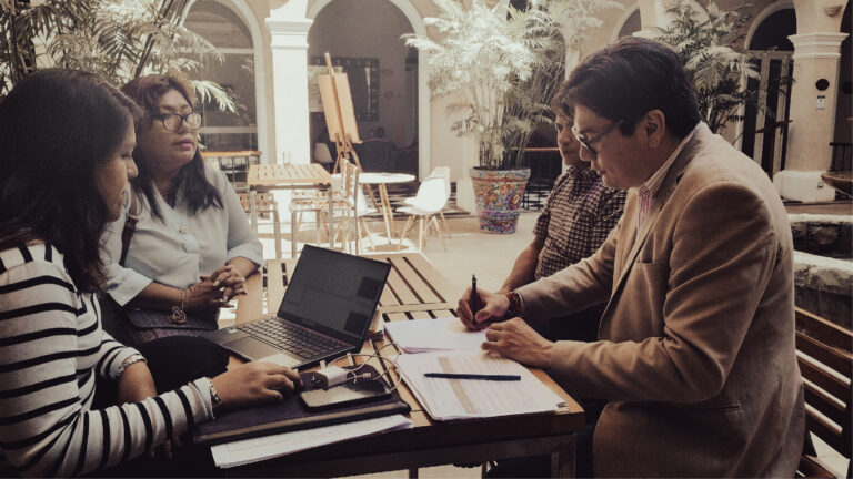 24_Mesa de trabajo 1