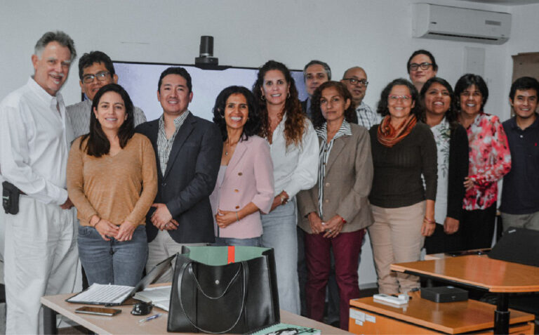 26_Mesa de trabajo 1