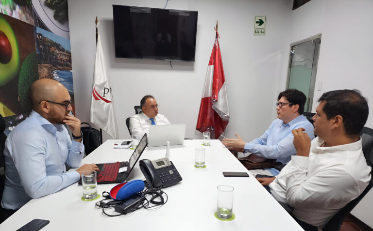 28_Mesa de trabajo 1